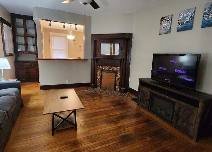 Cleneay #1 Private 3 Bed Near Xavier & Downton